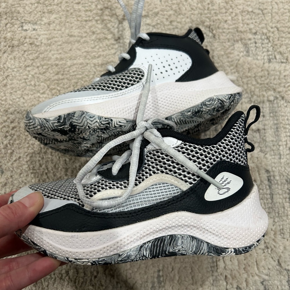 Boys Curry Under Armor 12c